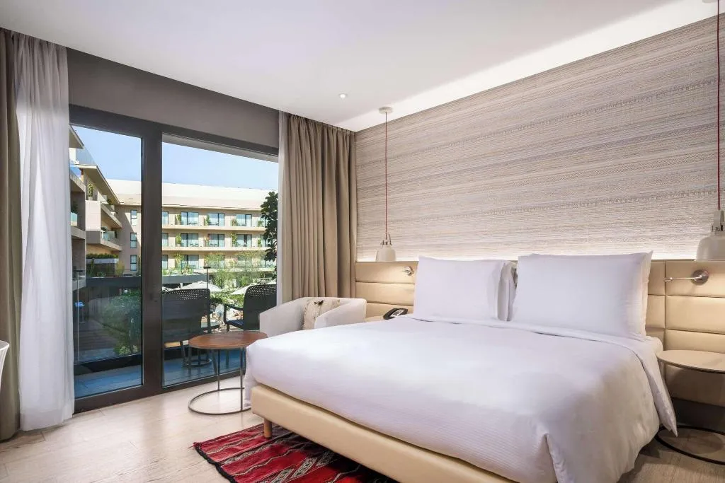 DOUBLE SUPERIOR KING BED Room, Radisson Blu Hotel Marrakech Carré Eden, Marrakech