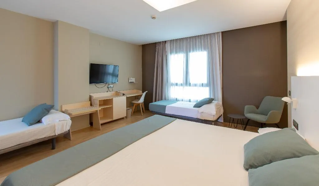 FAMILY ROOM STANDARD Room, Olympia Hotel Events & Spa, Valencia