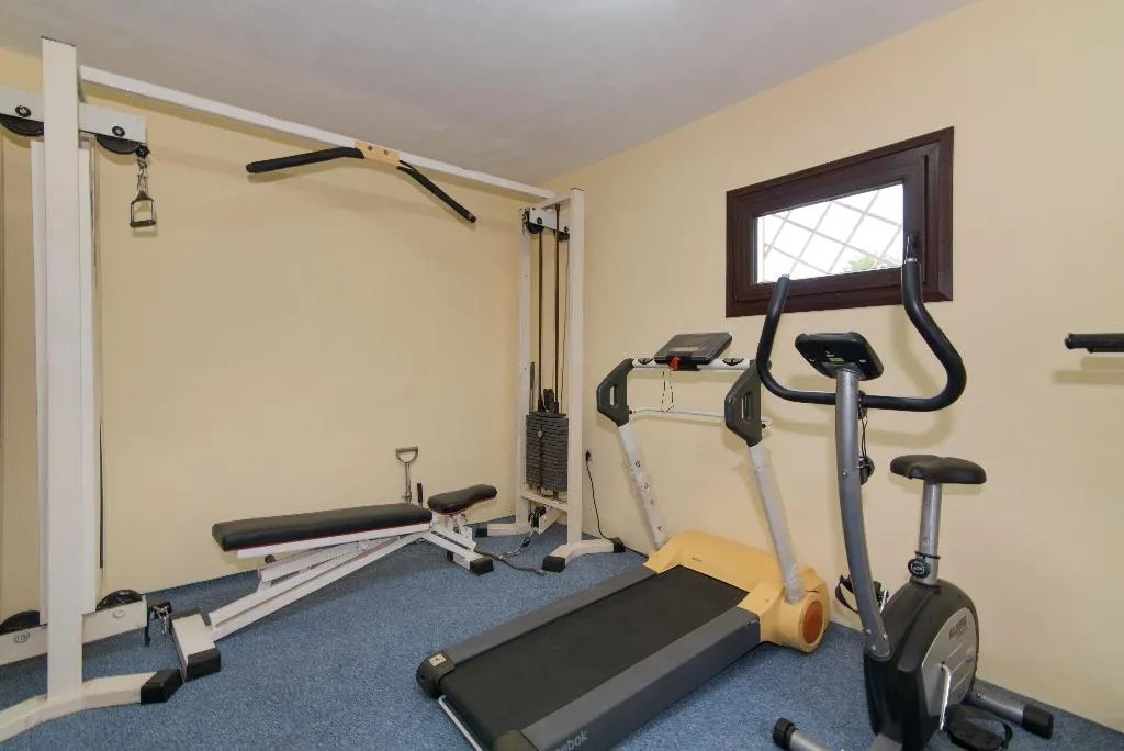 Sports and Entertainment, Villa Froso, Zante