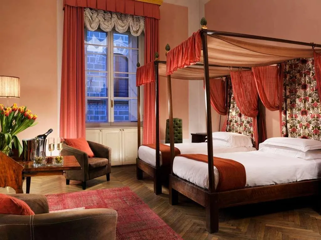 Room, Palazzo Di Camugliano, Florence
