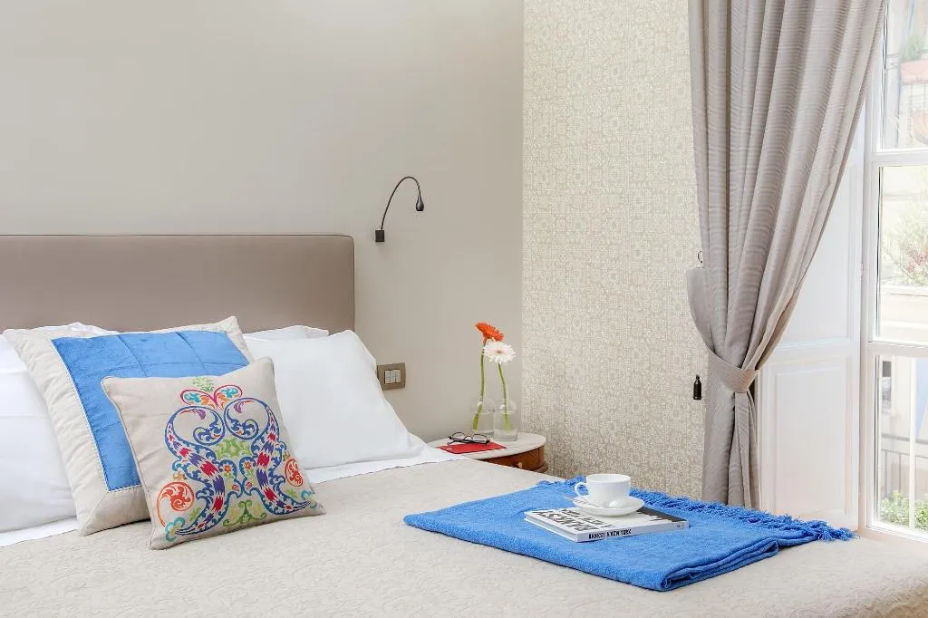 Room, Accademia 39, Naples