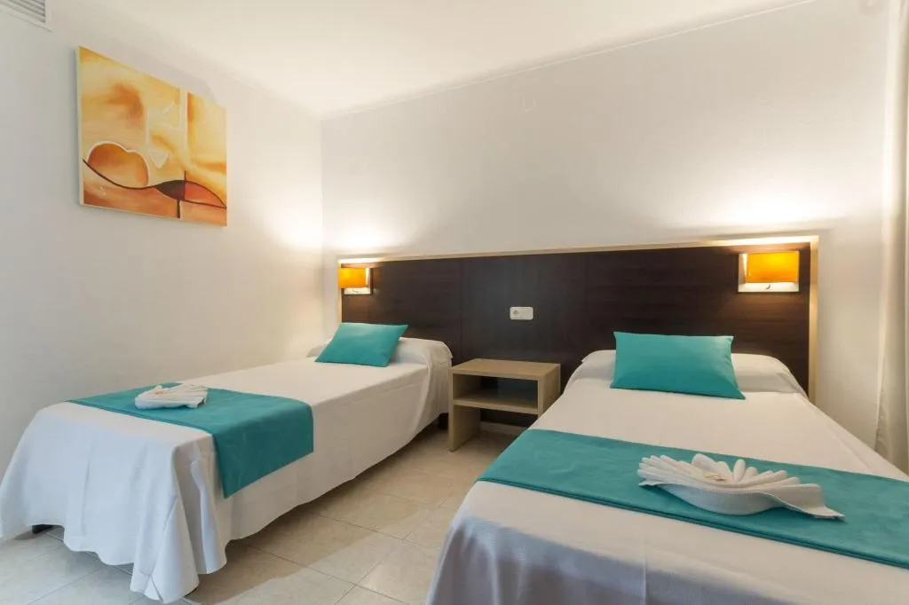 Room, Orosol, Ibiza