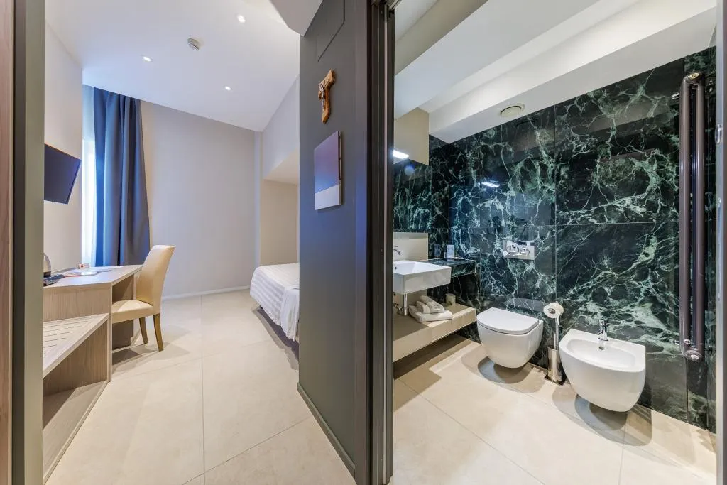 SINGLE ONE BED Room, Casa San Giuseppe (Roma San Giovanni), Naples