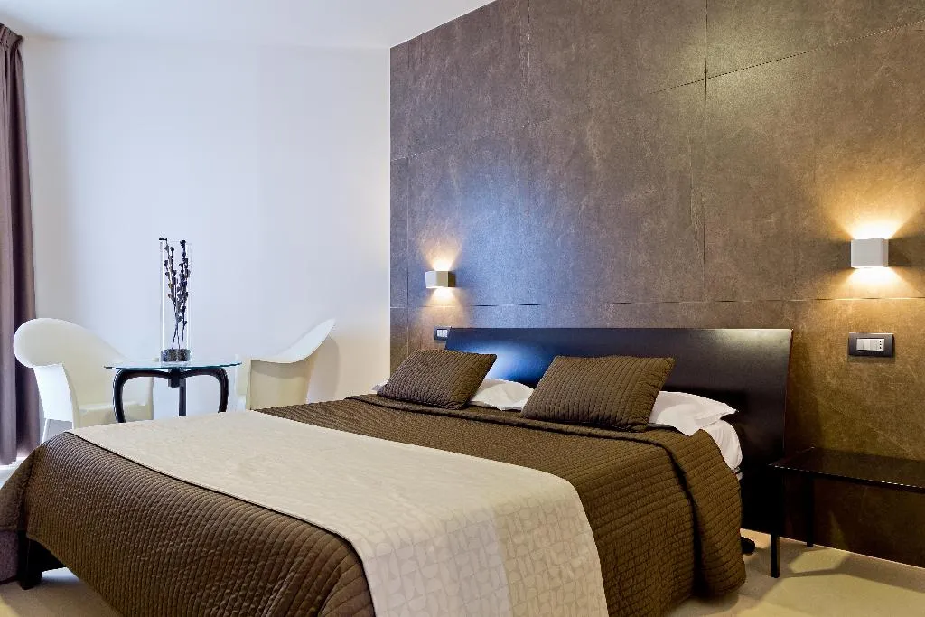 DOUBLE SUPERIOR Room, Mediterranea Hotel and Convention Center, Naples