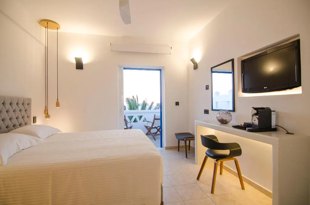 DOUBLE PREMIER Room, Lofos Village, Santorini