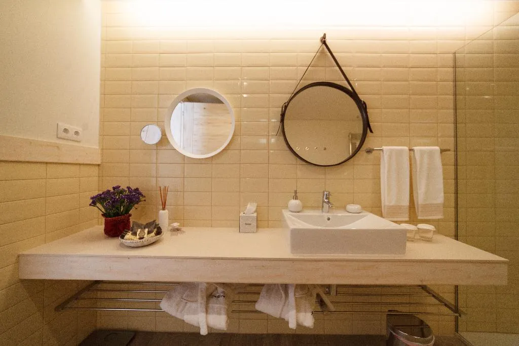BUNGALOW STANDARD Room, Rinoterra Minho, Porto
