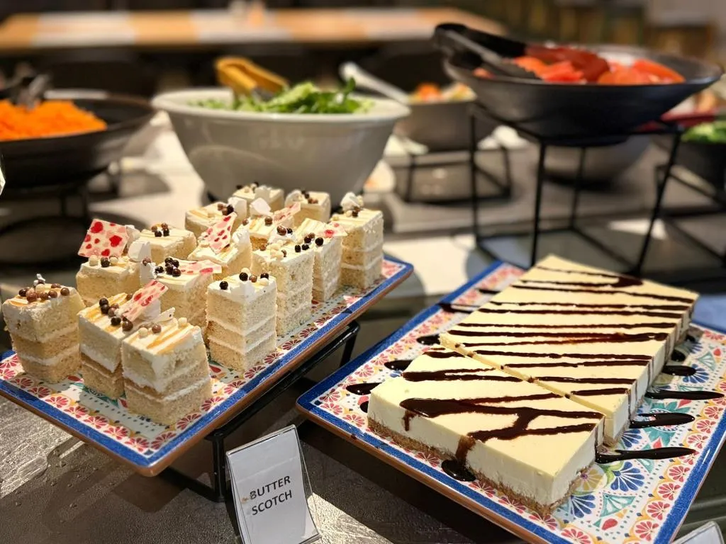 Restaurant, Studio M arabian Plaza Hotel & Hotel Apartments, Dubai