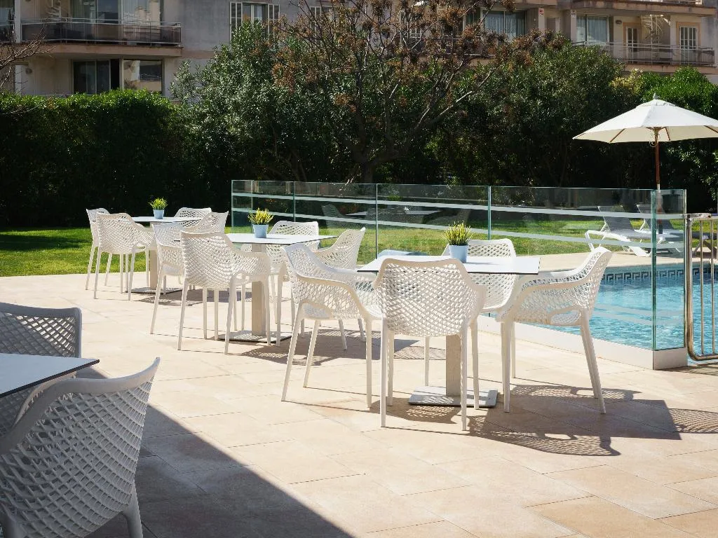 Bar, Alua Leo, Majorca