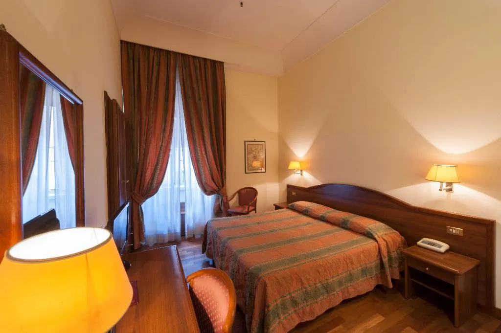 DOUBLE STANDARD Room, Medici, Rome