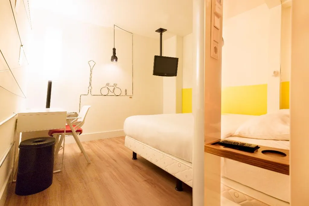 Room ECONOMY Room, Qbic Hotel Amsterdam Wtc, Amsterdam