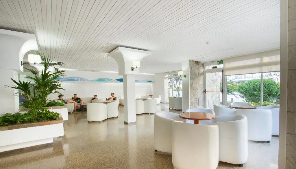 Lobby, Villa Garbi, Costa Brava