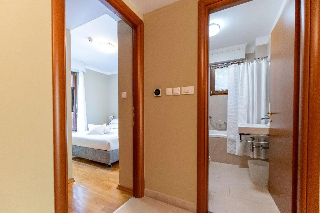 APARTMENT TWO BEDROOMS Room, The Residence, Split