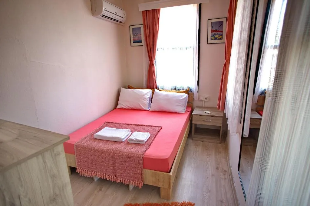 Room, Garden Palace Hotel, Izmir