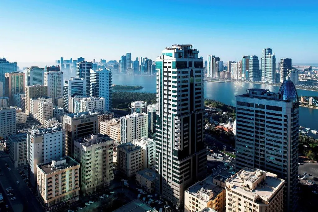 DOUBLE CLASSIC KING BED Room, Four Points by Sheraton Sharjah, Dubai