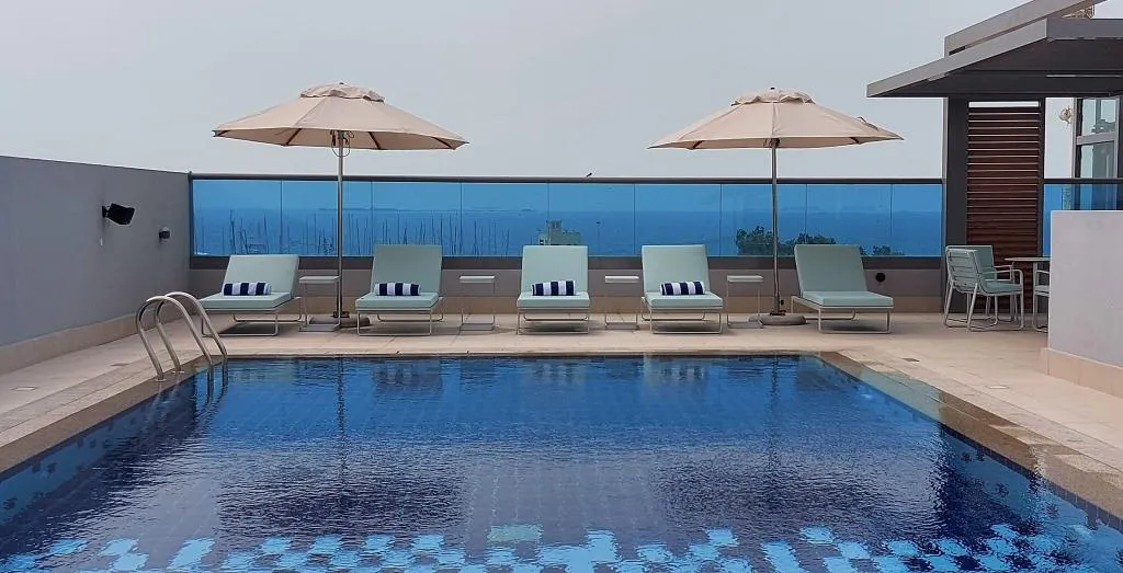 Pool, Beach Walk Hotel, Dubai