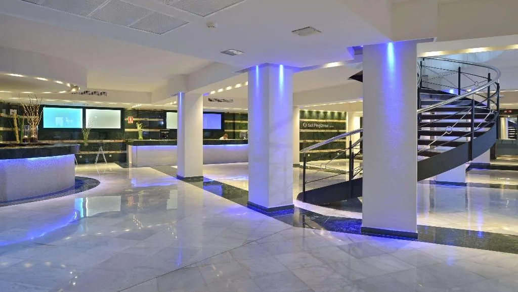 Lobby, Sol Milanos Pinguinos, Menorca