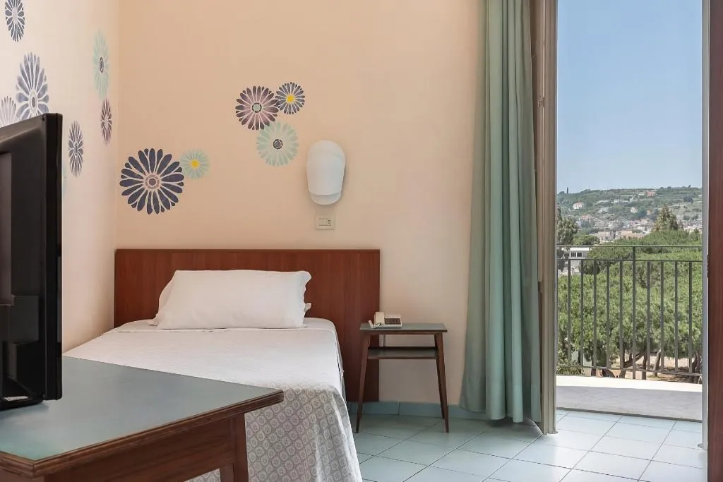 SINGLE SUPERIOR Room, Serapo, Rome