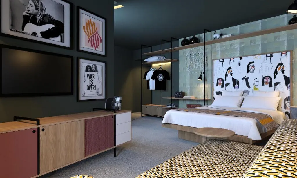JUNIOR SUITE KING SIZE BED Room, Se Catedral Hotel Porto, Tapestry Collection by Hi, Porto