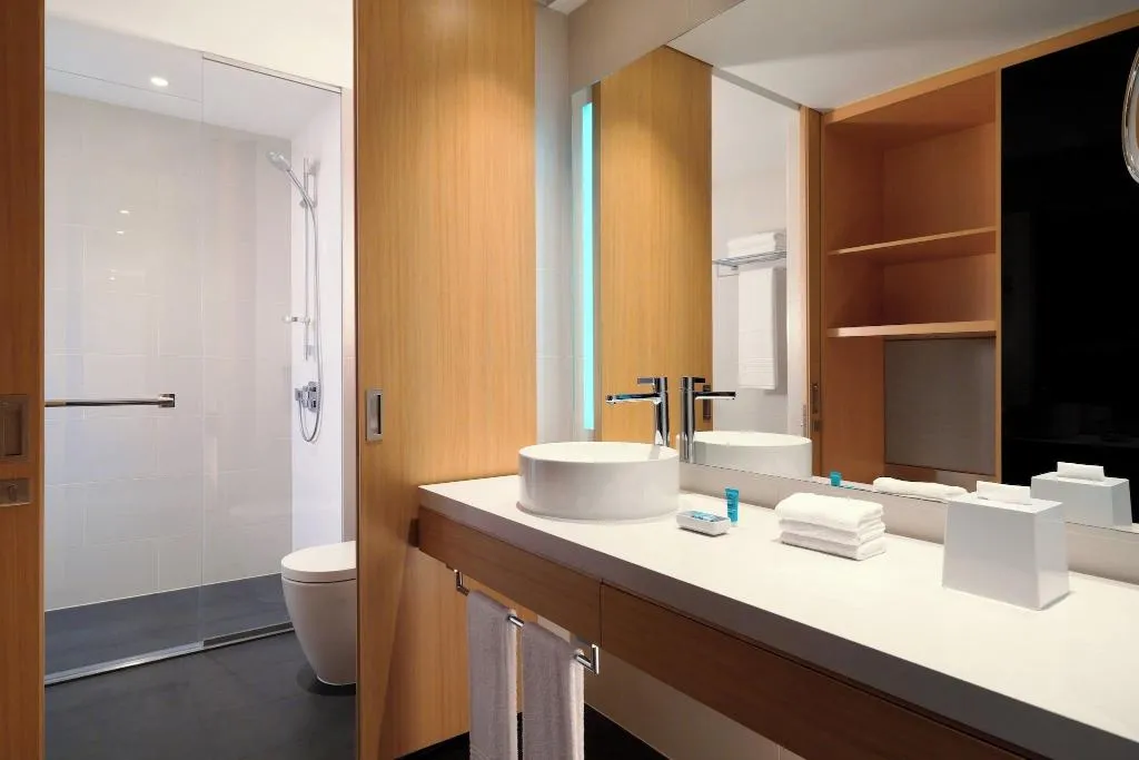 DOUBLE WITH VIEWS Room, Aloft Dubai Creek, Dubai