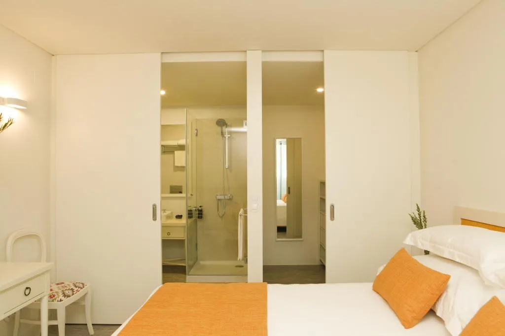VILLA SUPERIOR Room, Casa Palmela - Small Luxury Hotels & Villas, Lisbon