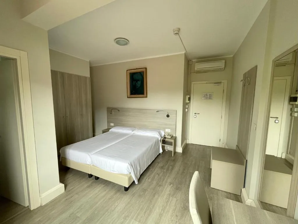 TWIN CLASSIC Room, Hotel Bazzoni et Du Lac, Milan