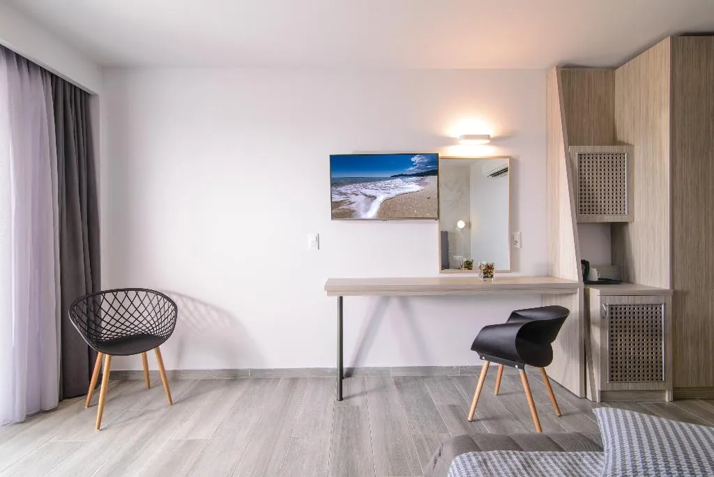 FAMILY ROOM DELUXE Room, Lagomandra Beach Hotel, Halkidiki