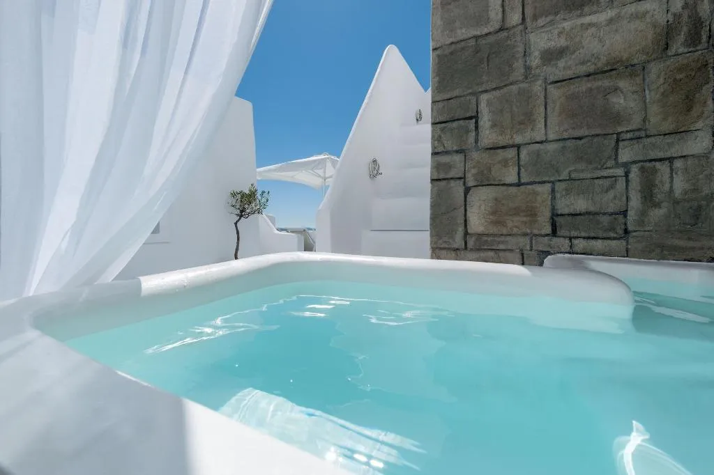 Room, Kamares Apartments, Santorini