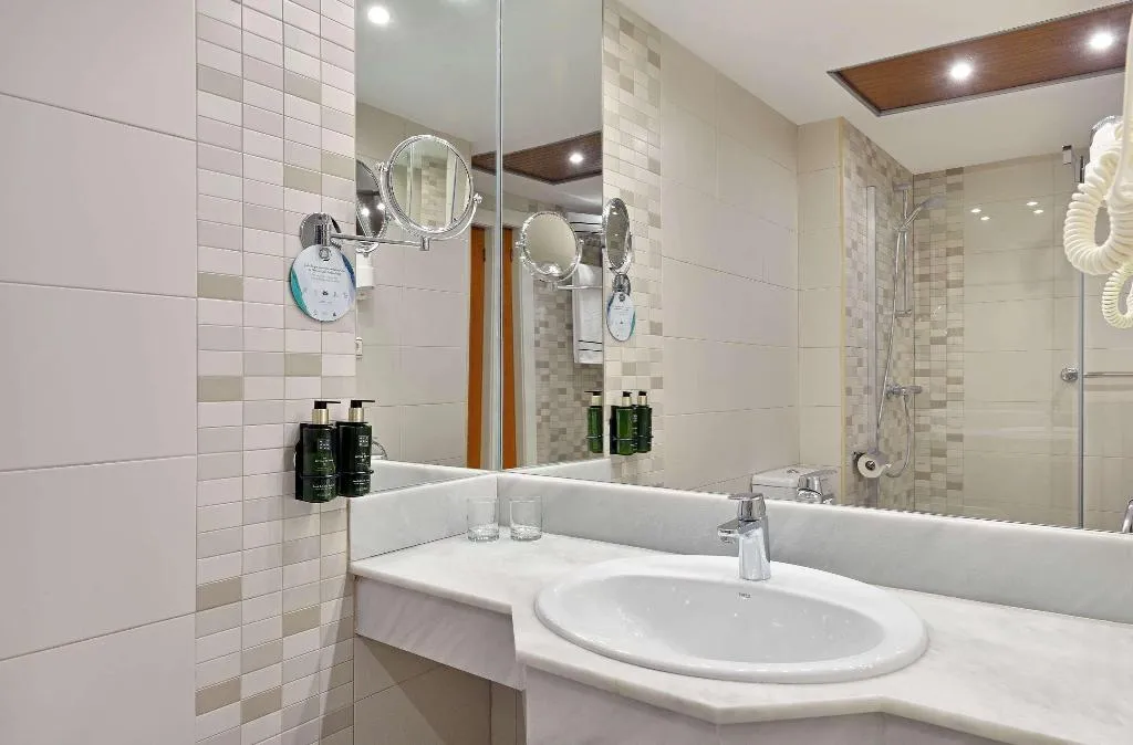 Double or Twin CLASSIC SEA VIEW Room, Melia Costa del Sol, Costa Del Sol