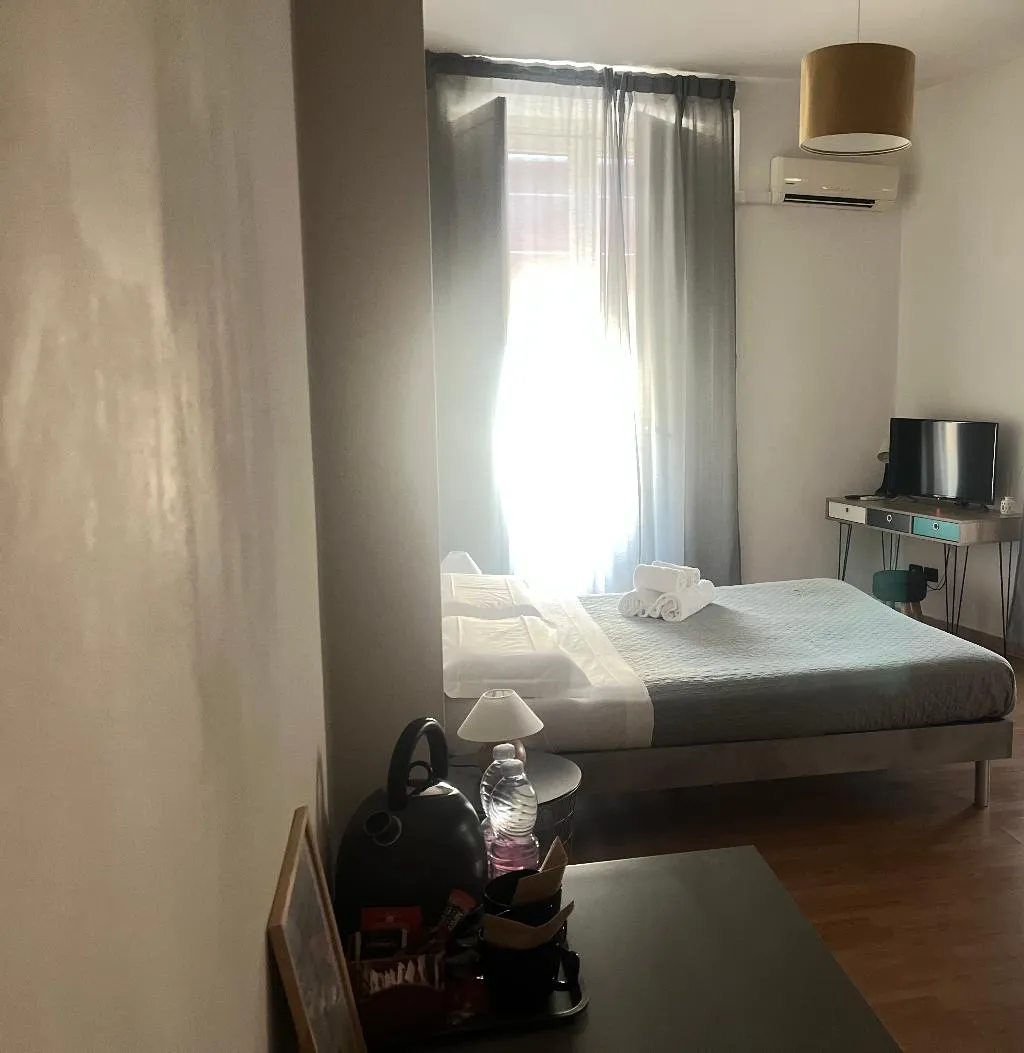 DOUBLE SUPERIOR KING BED Room, Stesicoro InHabit - Catania City Center, Catania