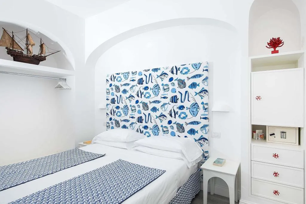 Double or Twin ECONOMY Room, Tramonto D'oro, Naples