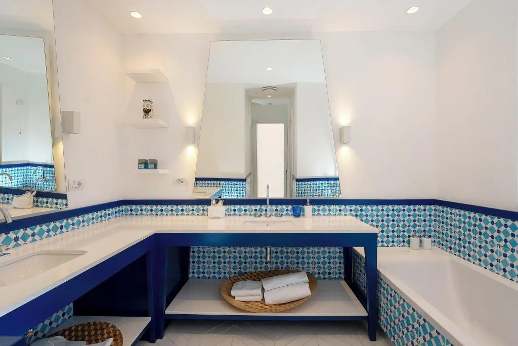 Room, Conca Park, Naples
