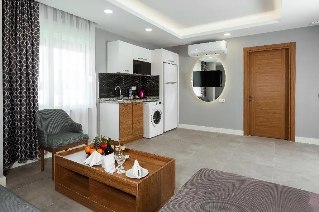 TRIPLE EXECUTIVE Room, Greenwood Suites Resort, Antalya
