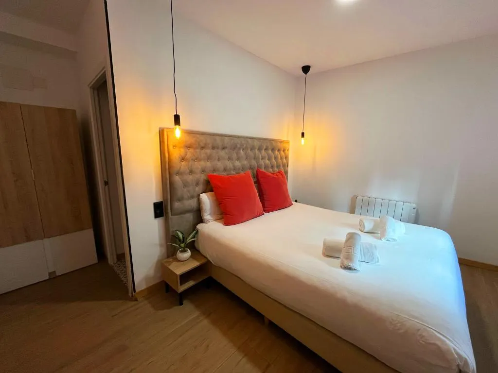 DOUBLE STANDARD Room, Montera Center Madrid, Madrid