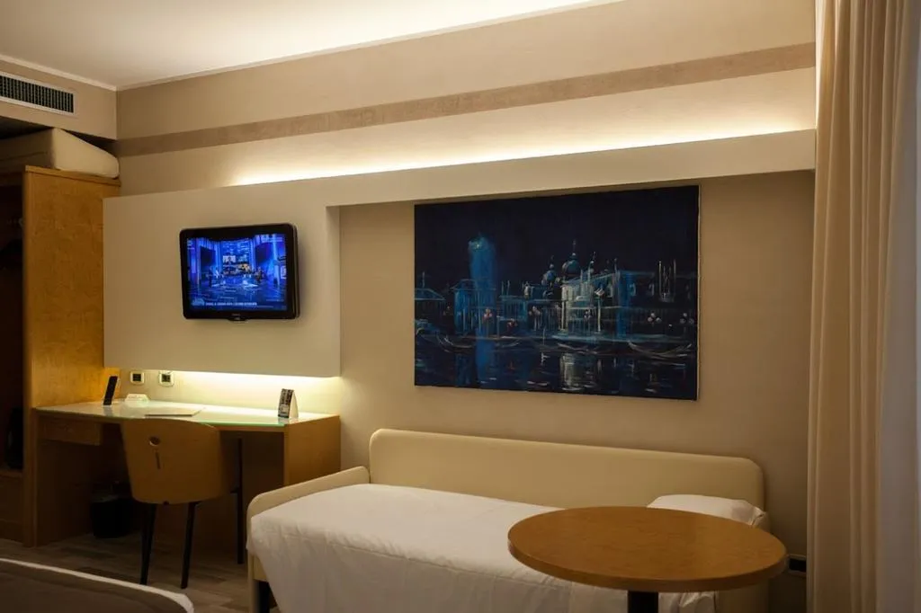 TRIPLE STANDARD Room, Park Hotel Ai Pini, Venice