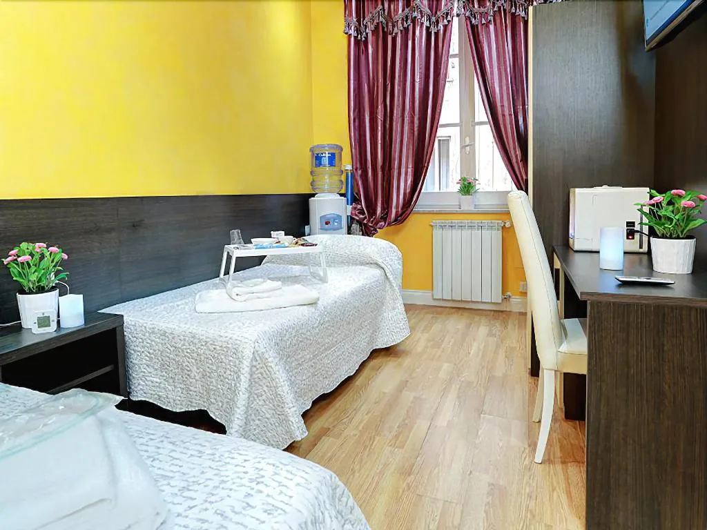 Room, Termini Suites, Naples