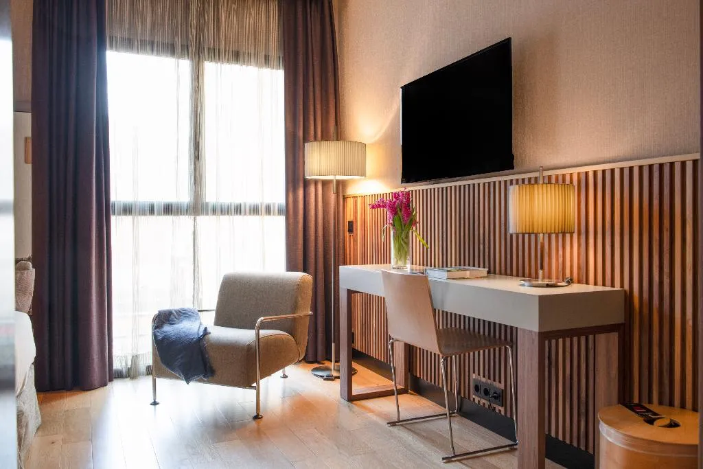 TRIPLE STANDARD Room, Villa Emilia, Barcelona