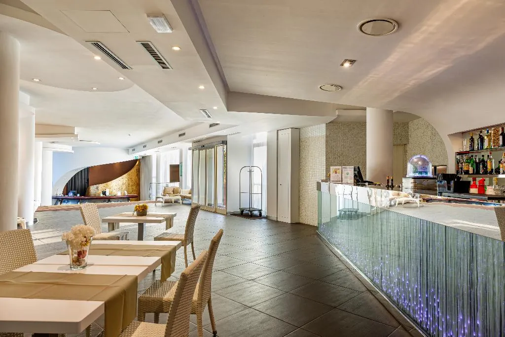Bar, Mercure Olbia, Olbia