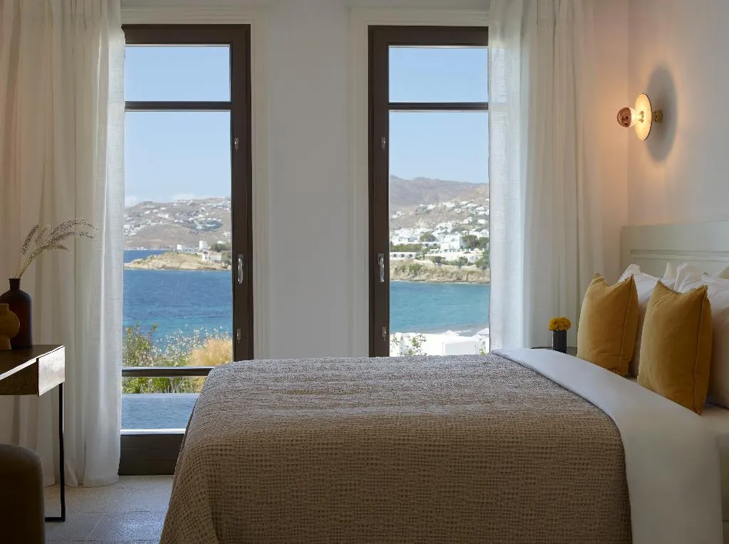 SUITE WITH PRIVATE POOL Room, Bonzoe Suites & Villas, Mykonos