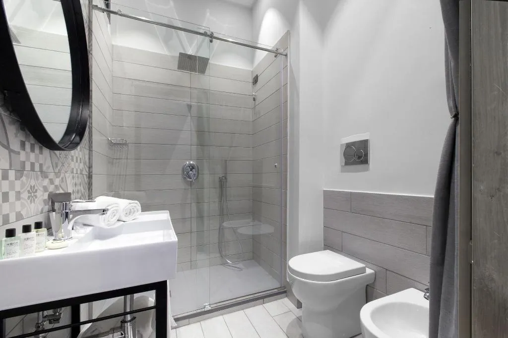 Room, La Ferrovia Guest House, Naples