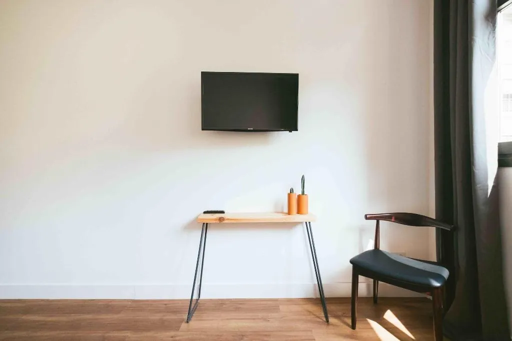 Room, Magatzem 128, Barcelona