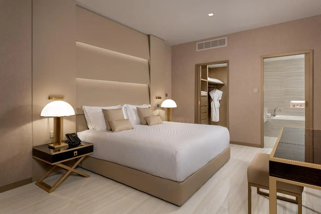 SUITE DELUXE Room, Amarande Hotel, Cyprus