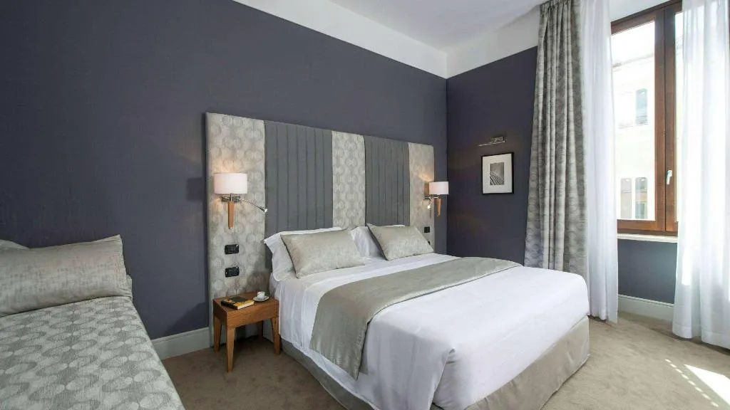 Room, Monti Palace Hotel, Rome