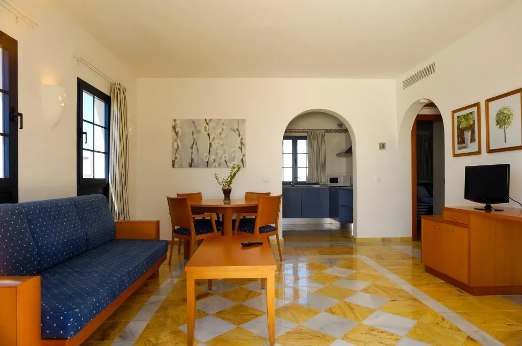 VILLA TWO BEDROOMS Room, Vik  Coral Beach, Lanzarote
