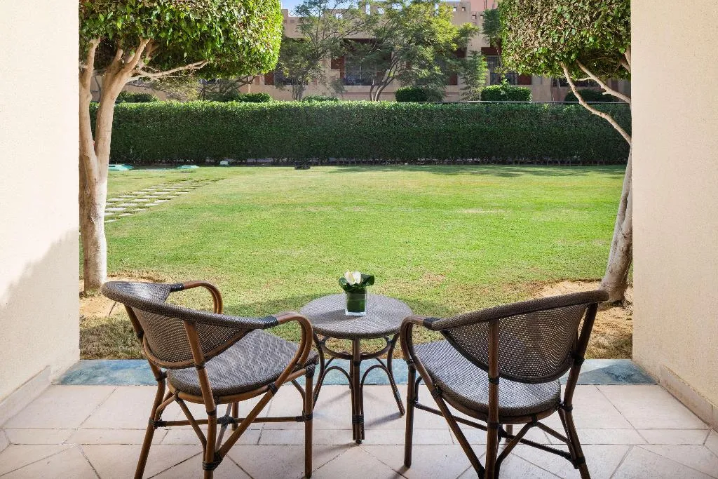 DOUBLE EXECUTIVE SUPERIOR Room, Hilton Pyramids Golf, Cairo