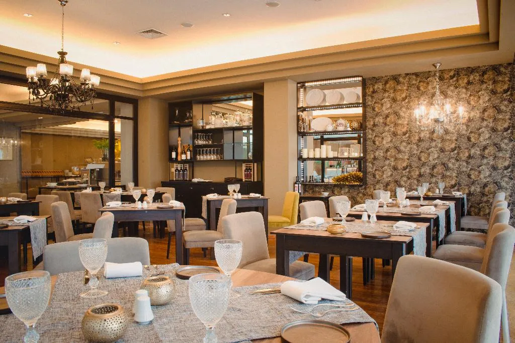 Restaurant, Kimpton Quinta Da Marinha Cascais by IHG, Lisbon