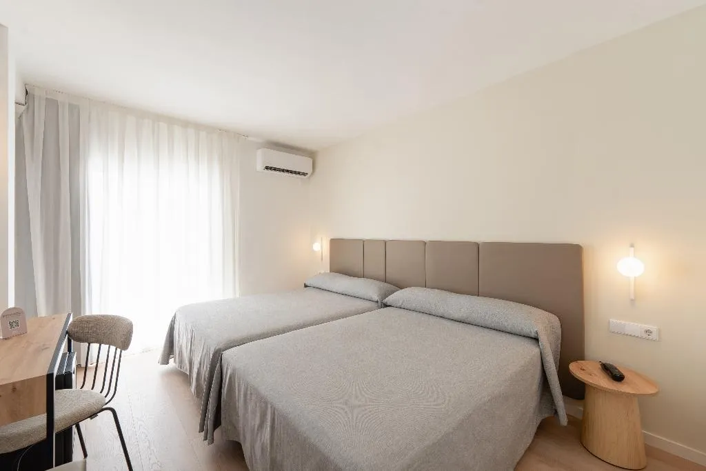 TRIPLE SUPERIOR WITH TERRACE Room, RH Sol, Costa Blanca