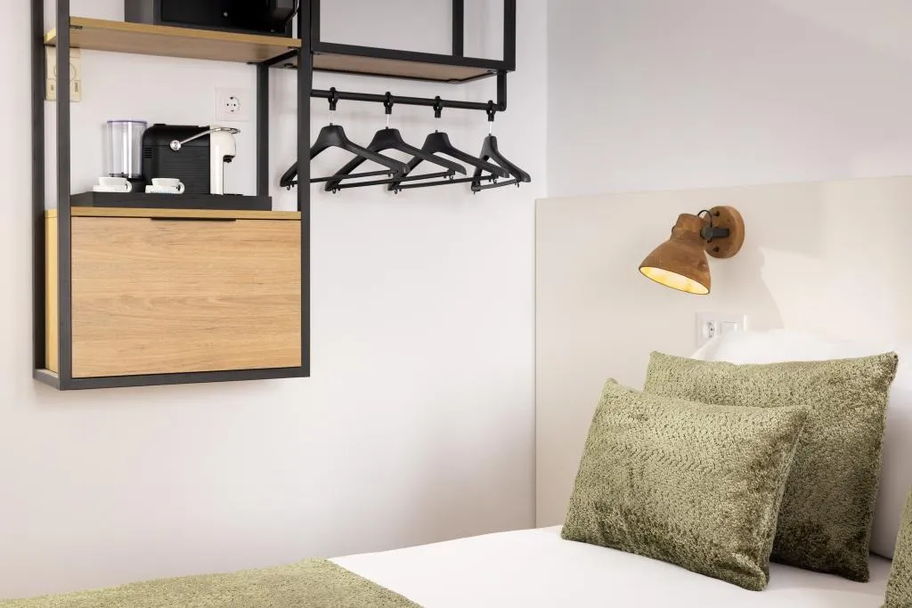 SINGLE STANDARD Room, htop BCN City, Barcelona