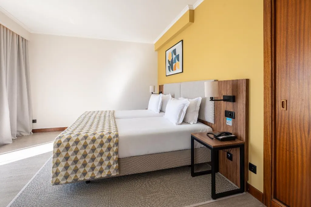 TWIN Accessible Room, Holiday Inn Algarve Albufeira, an IHG Hotel, Algarve
