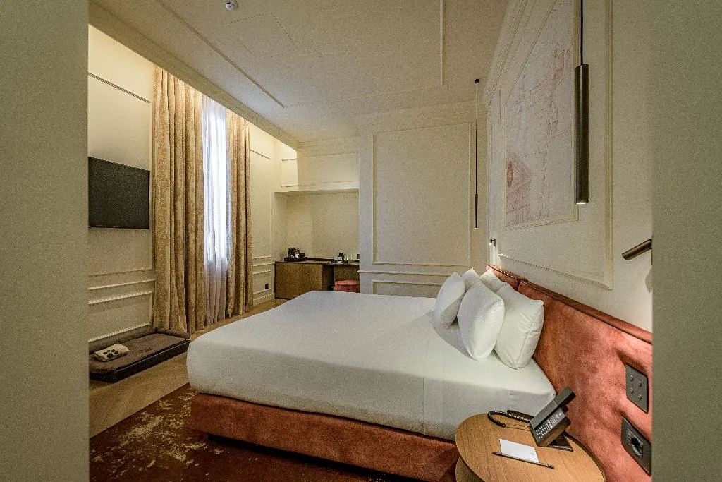 Double or Twin DELUXE Room, Palazzo Montebello, Florence