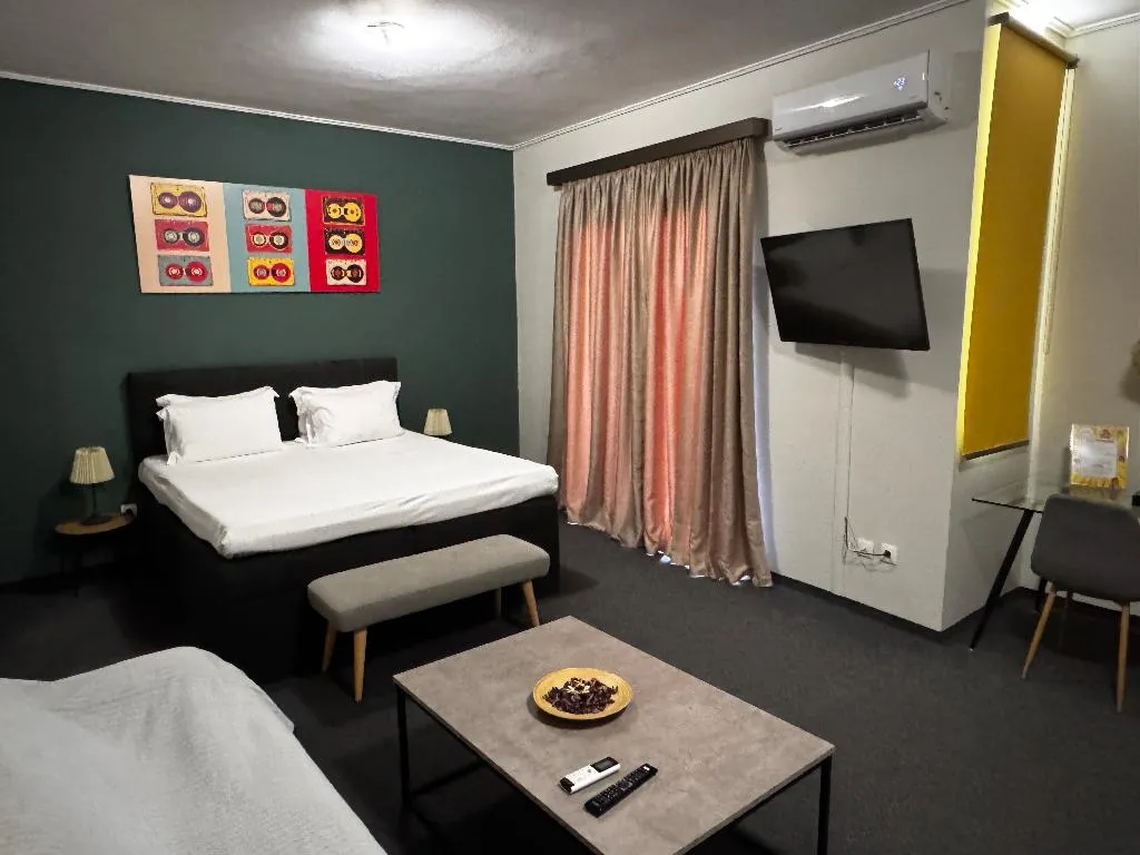 SUITE STANDARD Room, Connect Suites, Athens